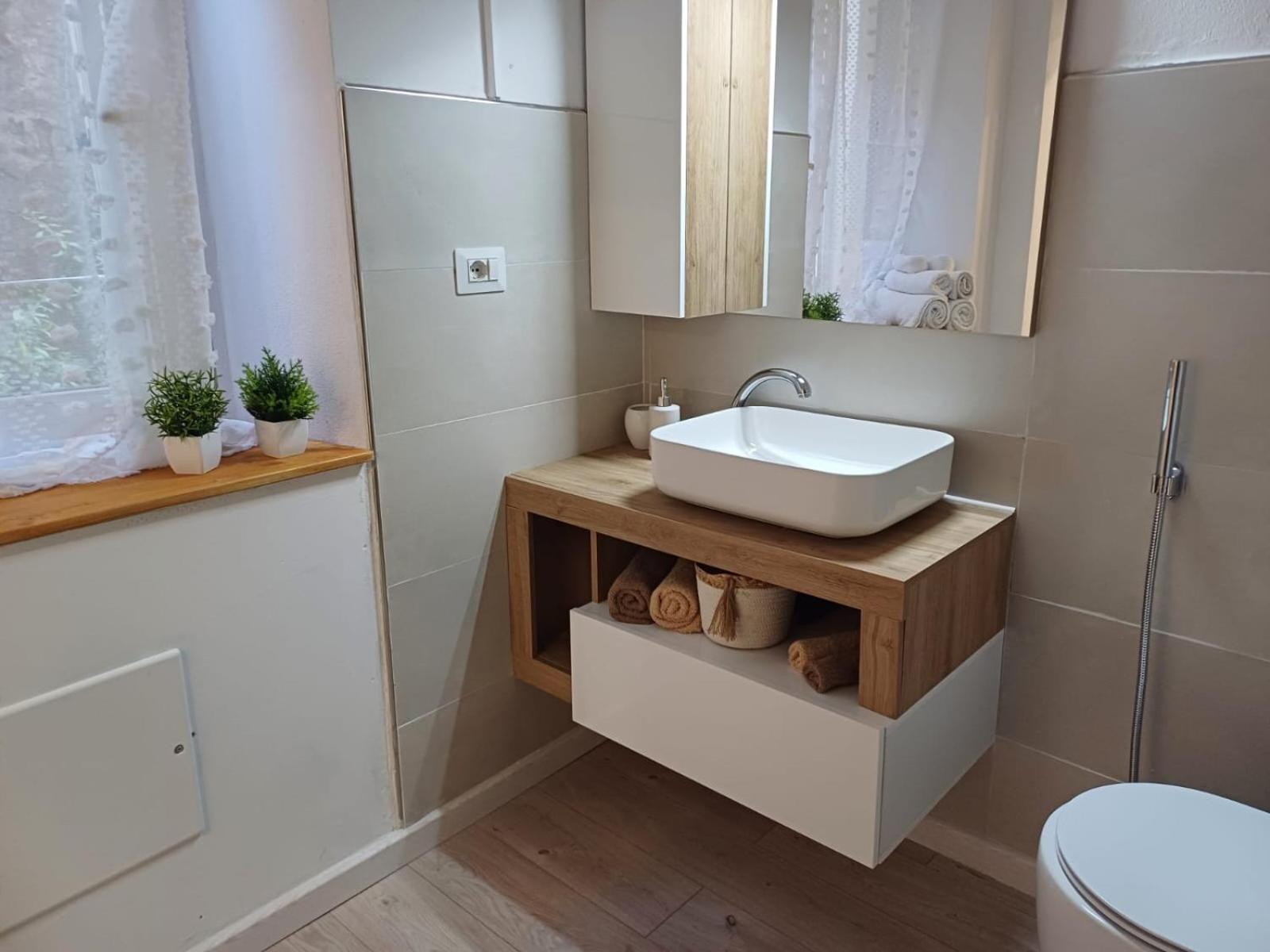 Dentro Le Mura-Suite House Сассари Экстерьер фото